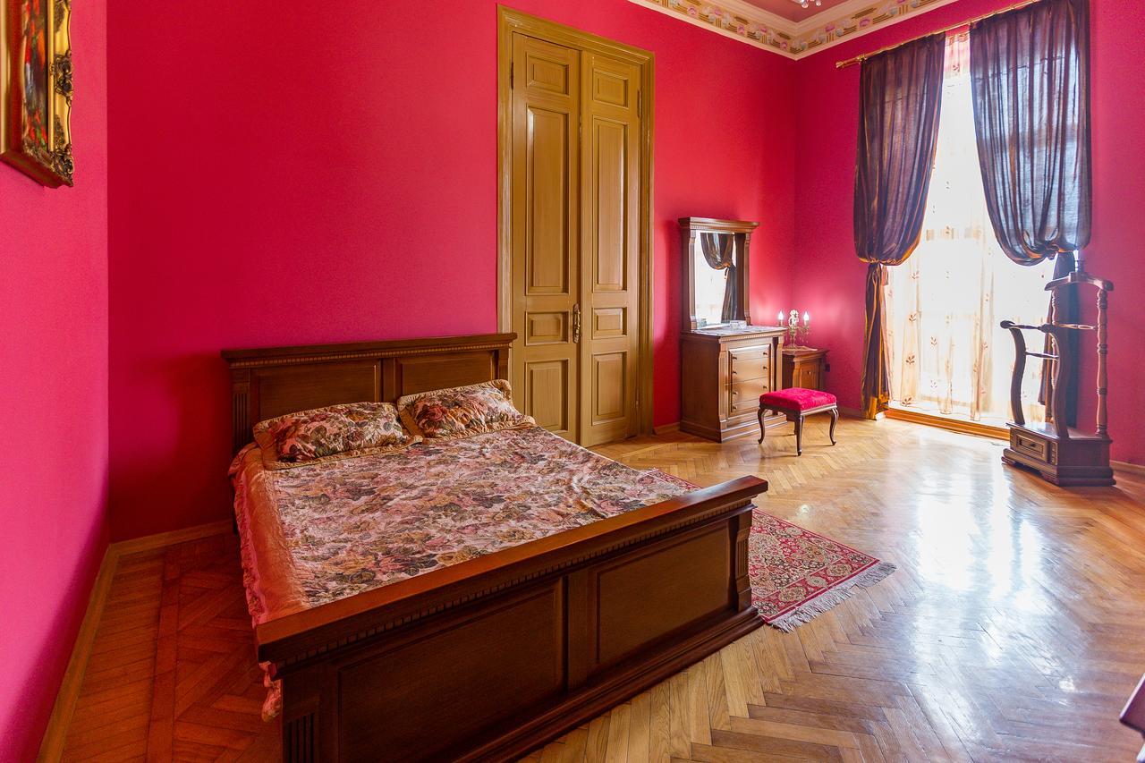 Royal Suite Apartment on Nizami Street Bakoe Buitenkant foto