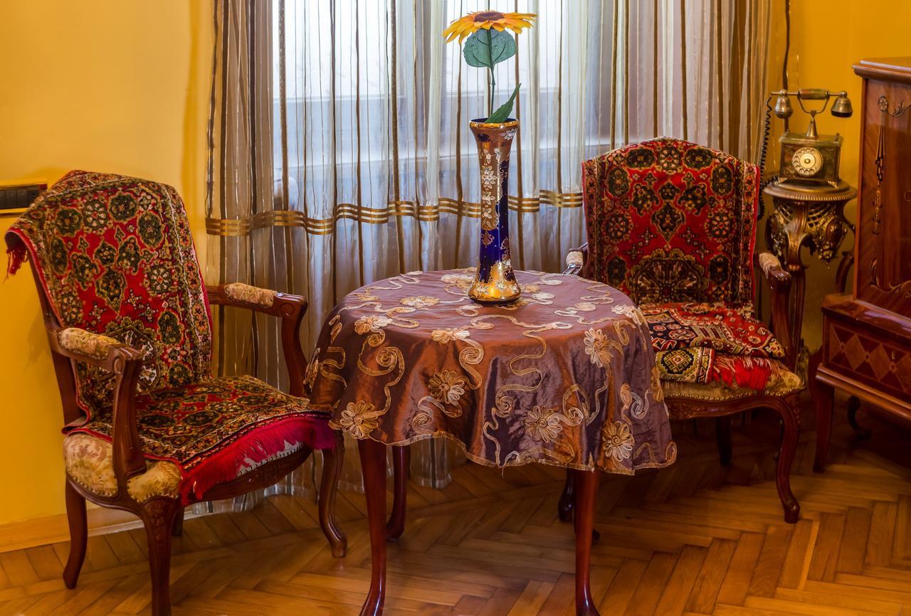 Royal Suite Apartment on Nizami Street Bakoe Buitenkant foto